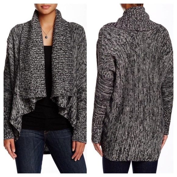 Michael Stars Sweaters - Michael Stars Convertible Cardigan ⭐️⭐️